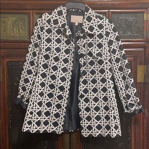 Like new banana republic trench coat xs